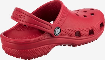Chaussures ouvertes Crocs en rouge