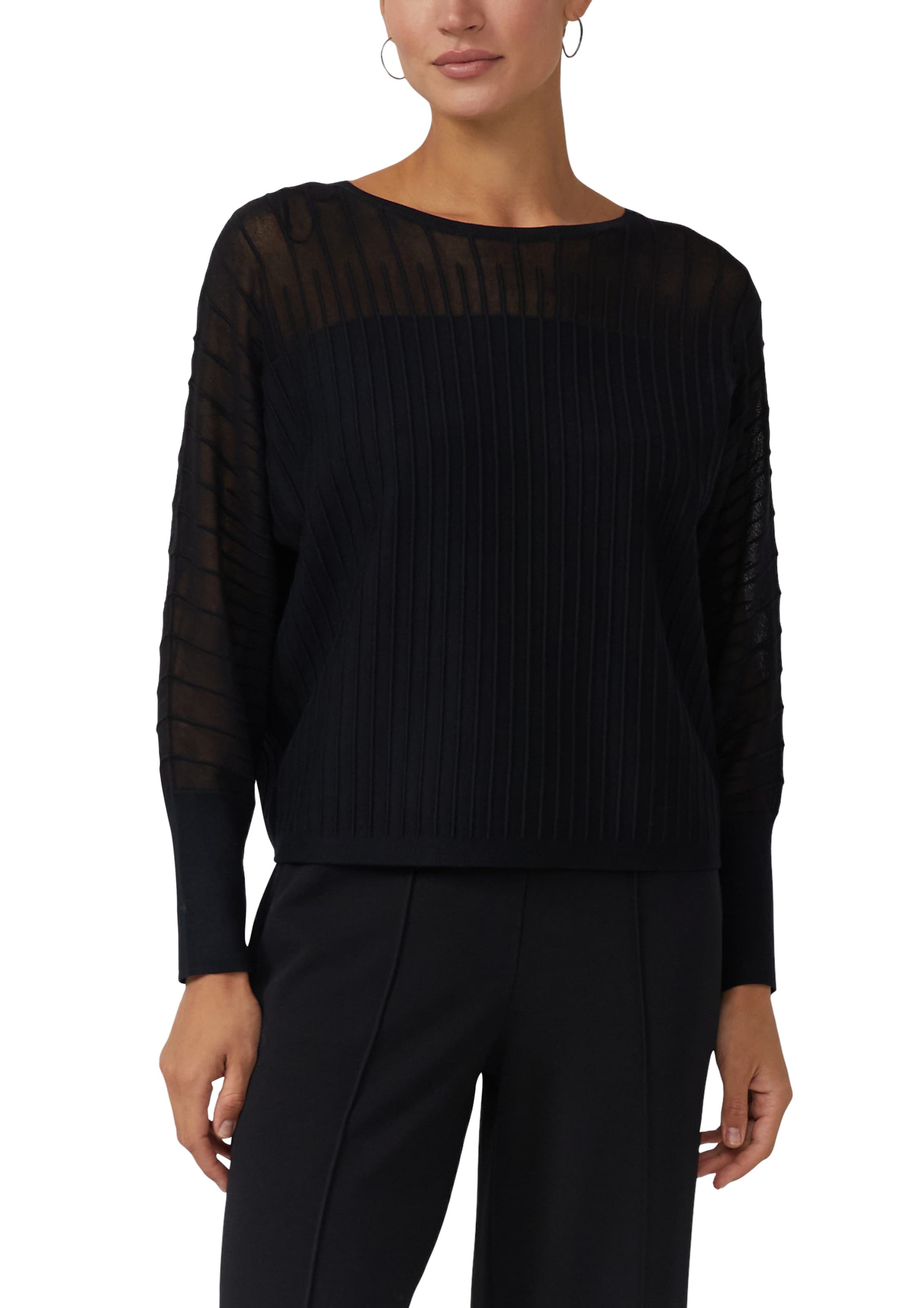 s.Oliver Sweater in Black