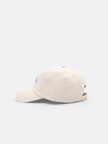 Pull&Bear Cap in White: front