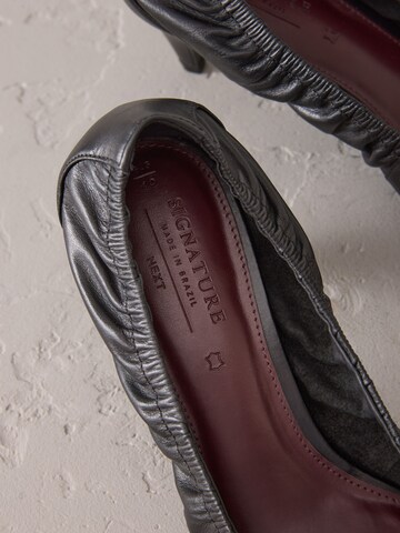 Next Pumps in Schwarz