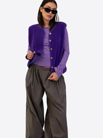 BROKE + SCHÖN Vest in Purple