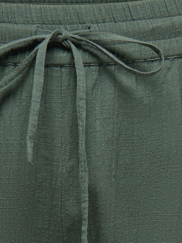 ONLY Carmakoma - Loosefit Pantalón 'CARTIZANA' en verde