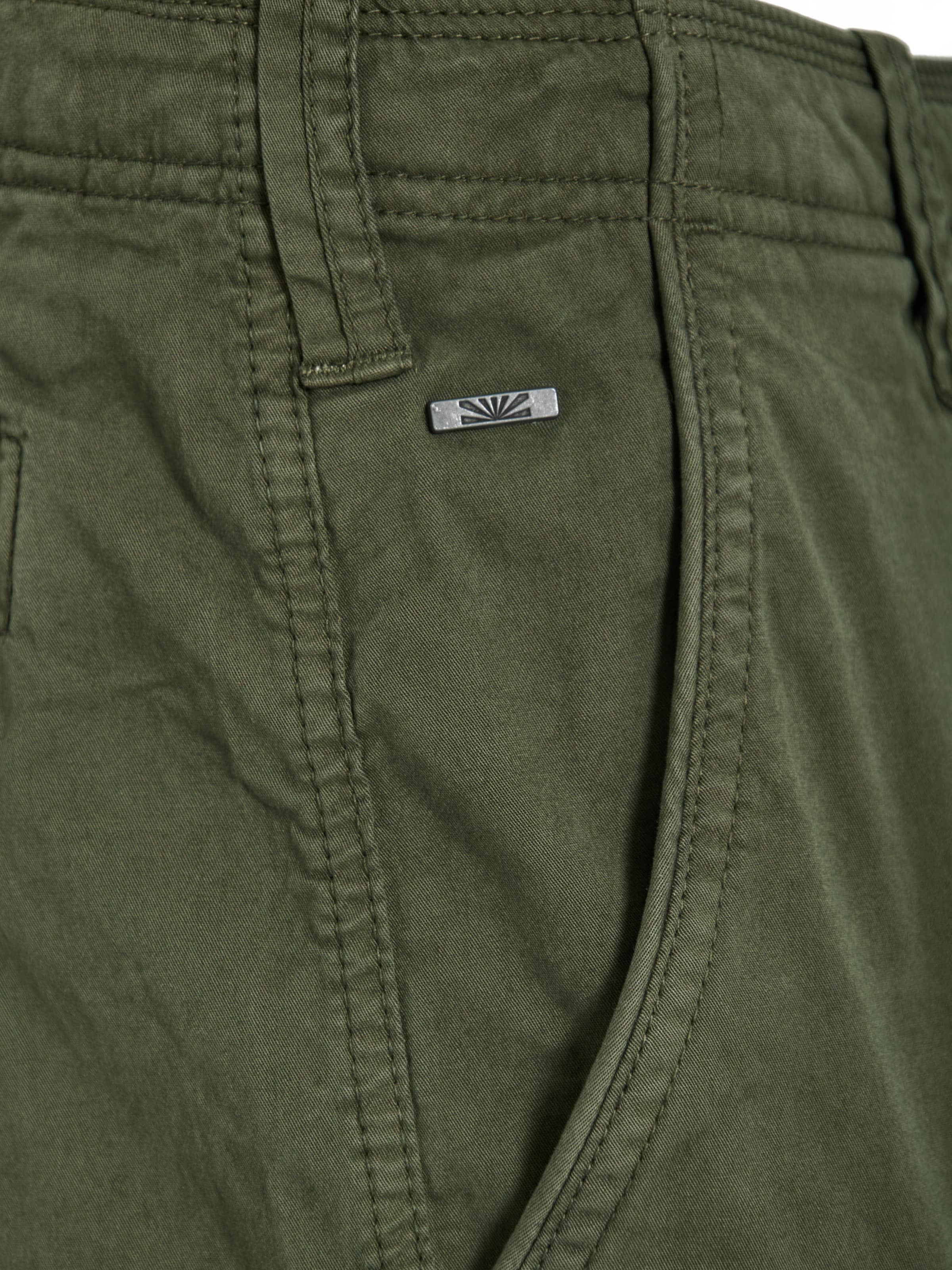 Tapered Pantaloni cu buzunare de la Funky Buddha pe verde