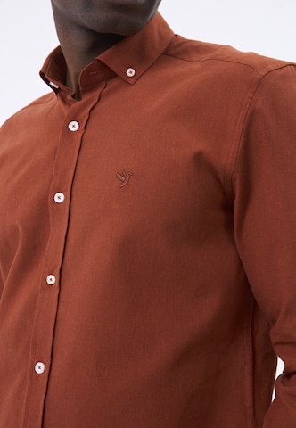 Coupe regular Chemise Felix Hardy en bronze