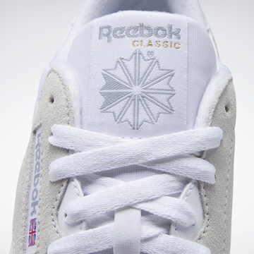 Baskets basses 'Classic' Reebok en blanc