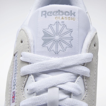 balta Reebok Sportbačiai be auliuko 'Classic'