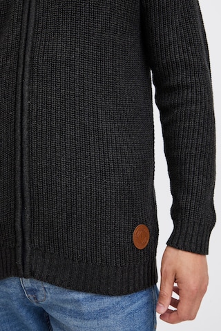 !Solid Knit Cardigan 'Xenos' in Grey