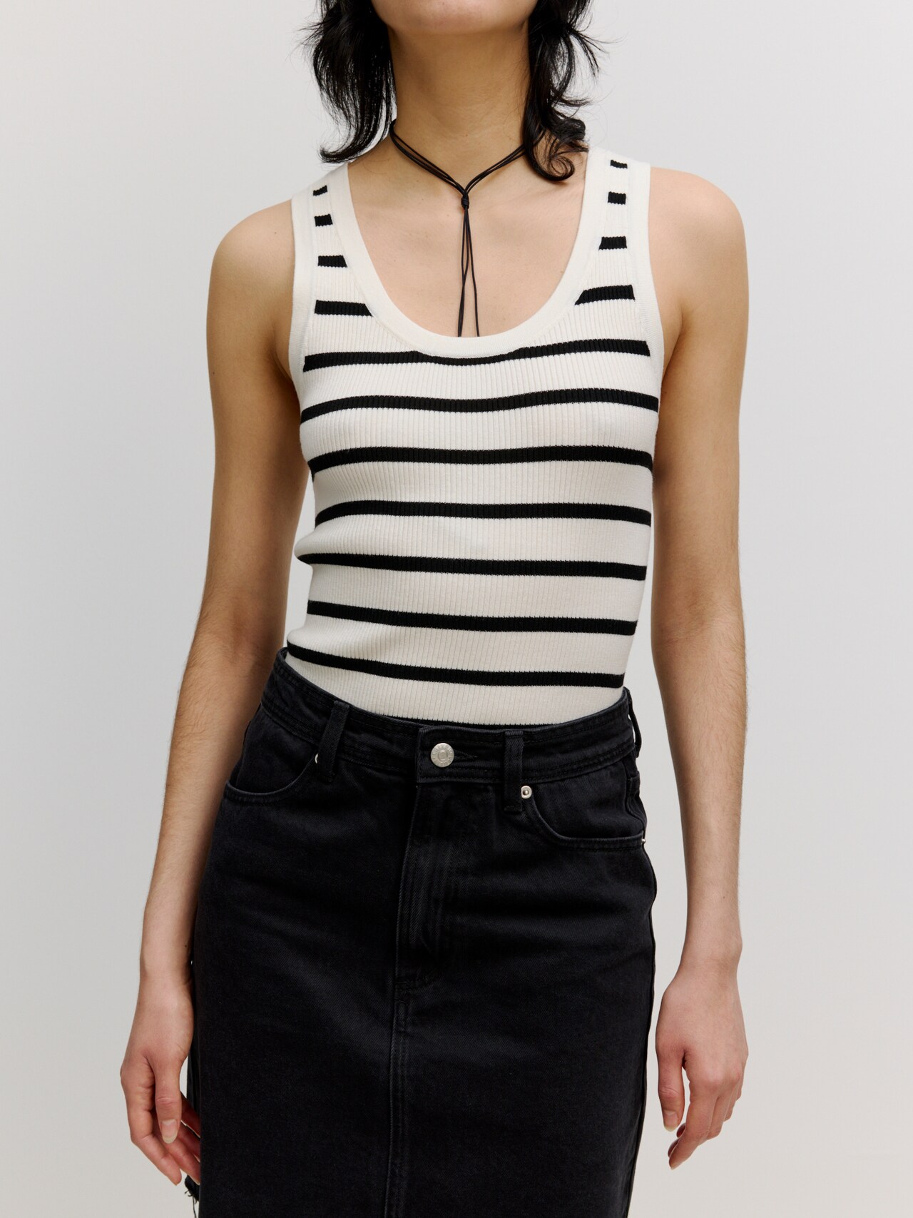 EDITED Produits Tops en tricot 'Maura' noir