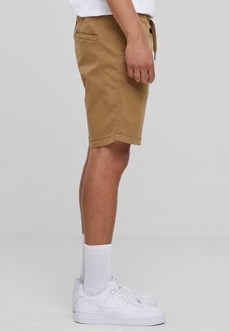 regular Pantaloni di Urban Classics in marrone