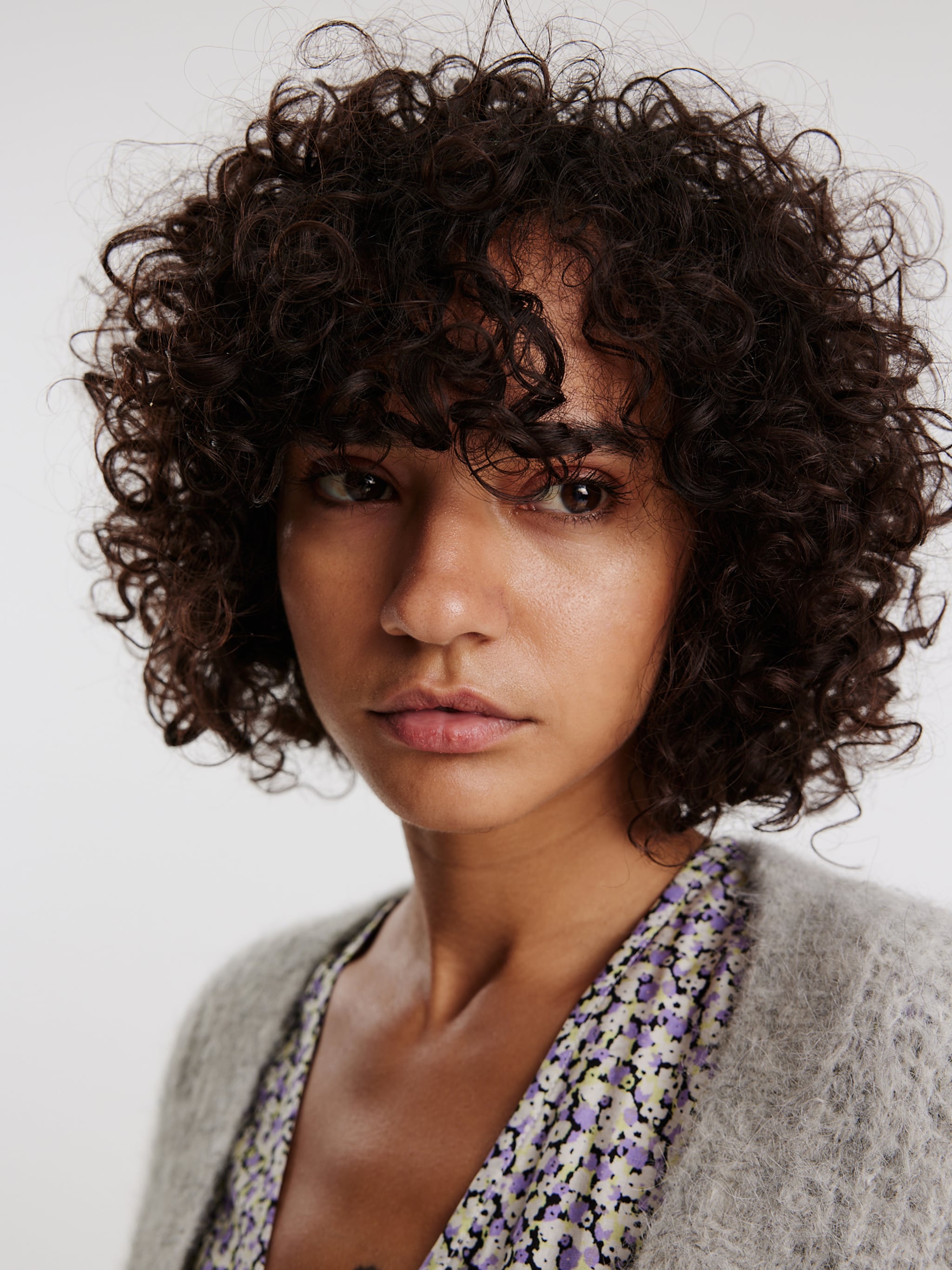 EDITED Producten Gebreid vest 'Eika' Grijs