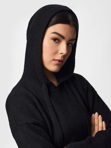 Pullover 'PCMALOU' di PIECES in nero