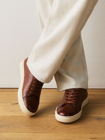 Baskets basses 'Smart Casual' Next en marron