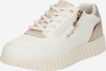 Baskets basses bugatti en blanc : devant