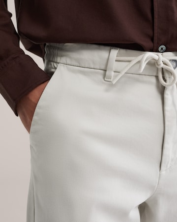 WE Fashionregular Chino hlače - siva boja