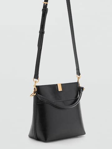MANGO Schultertasche 'DANI' in Schwarz