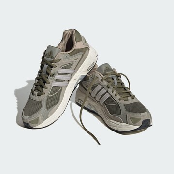 ADIDAS ORIGINALS Низкие кроссовки 'Response Cl' в Зеленый