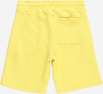 Calvin Klein Jeans Regular Shorts in Gelb