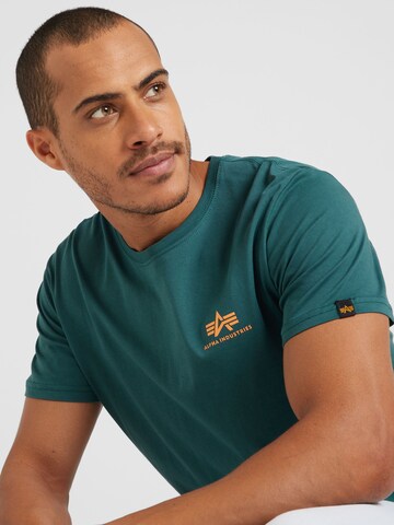 Regular fit Tricou de la ALPHA INDUSTRIES pe verde