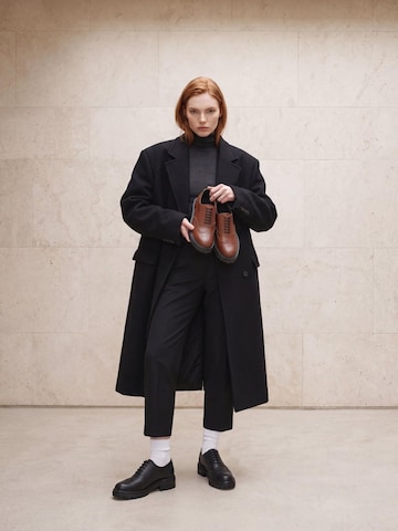 Chaussure à lacets 'GRACE' nae Vegan Shoes en noir : devant