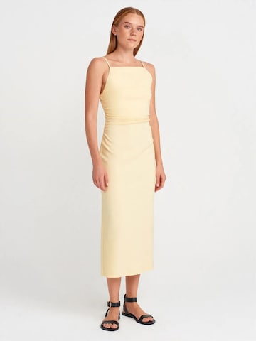 Dilvin Dress in Yellow: front
