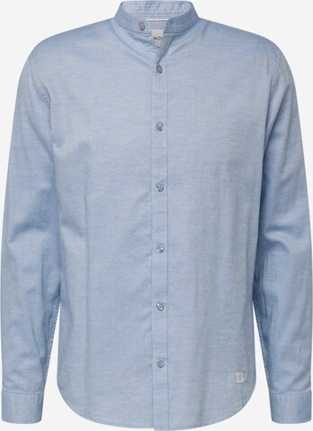 Coupe regular Chemise NOWADAYS en bleu : devant