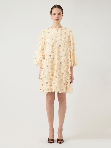 Robe YAS en beige : devant