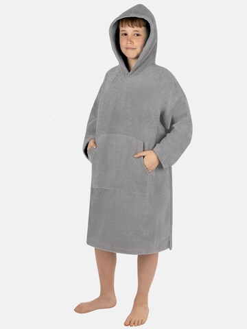 normani Bathrobe 'Pichilemu' in Grey