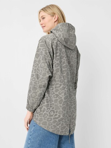 Fuchs Schmitt Between-Seasons Coat 'Arezzo' in Green