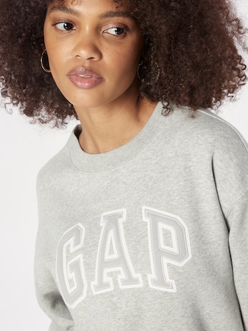 GAP - Sweatshirt 'HERITAGE' em cinzento