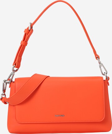 Calvin Klein Schultertasche 'Must' in Orange: predná strana