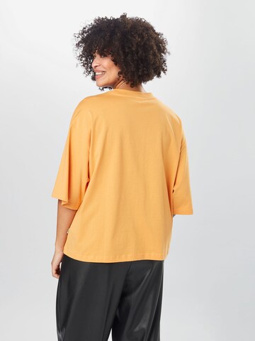 Urban Classics T-shirt i orange