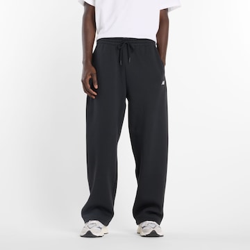 Loosefit Pantaloni sportivi 'Essentials Fleece' di new balance in nero: frontale