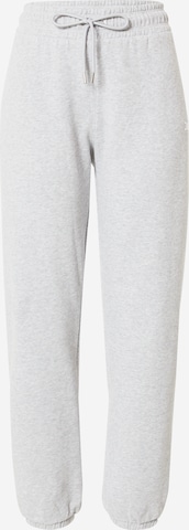 DKNY Performance Tapered Sportbroek in Grijs: voorkant