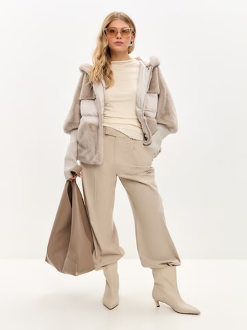 CESARE GASPARI Between-season jacket in Beige