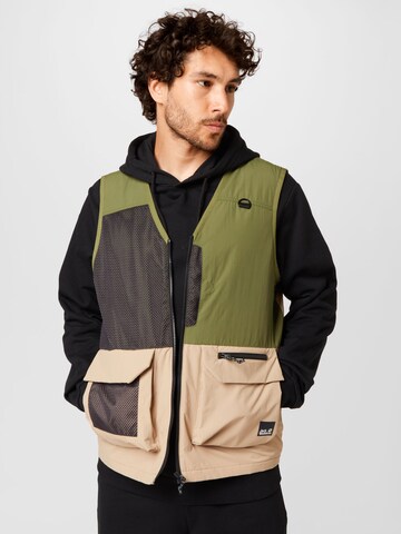 Gilet sportivo '365 REBEL' di JACK WOLFSKIN in verde: frontale