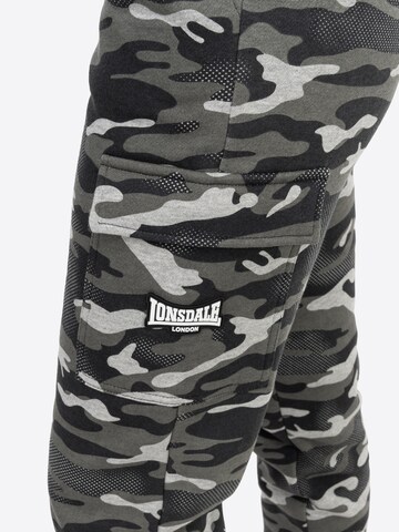 LONSDALE Tapered Nadrág 'COLLYHURST' - szürke