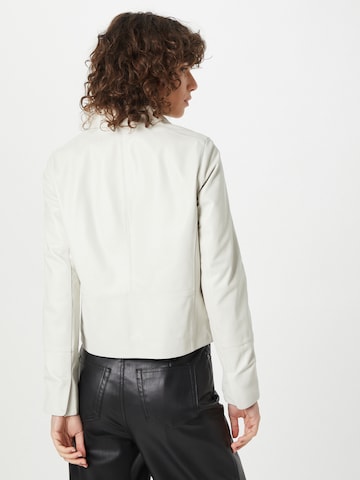 OAKWOOD Between-Season Jacket in White