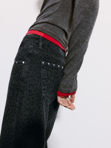 Pull&Bear Loosefit Džíny – šedá