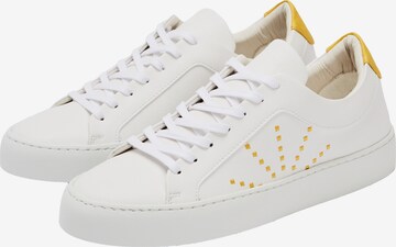 NINE TO FIVE Sneakers 'Grácia' in Yellow