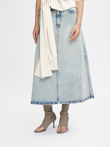 Gestuz Skirt 'Manula' in Blue: front