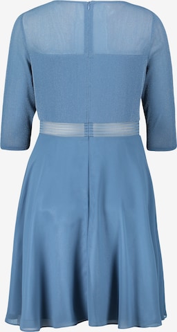 Robe de soirée Vera Mont en bleu