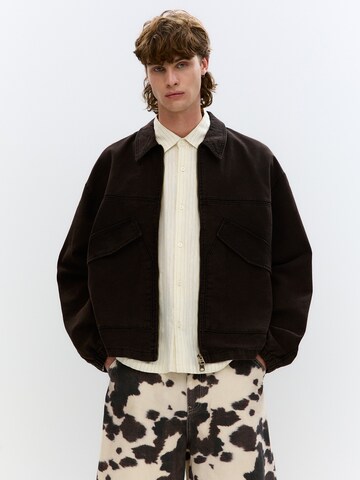 Veste mi-saison Pull&Bear en noir : devant