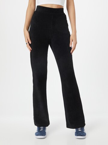 Soyaconcept Flared Pants in Black: front