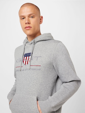 GANT - Sweatshirt em cinzento