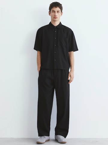Pull&Bear Regular Fit Hemd in Schwarz