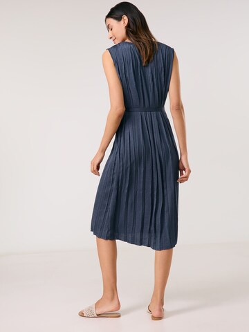 GERRY WEBER Kleid in Blau