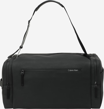 Calvin Klein Дорожная сумка в Черный: спереди