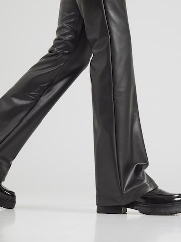ONLY Flared Leggings 'ONLPAIGE' - fekete