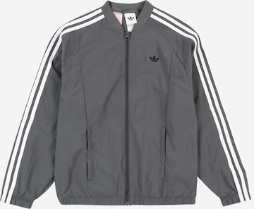 ADIDAS ORIGINALS Välikausitakki värissä harmaa: etupuoli