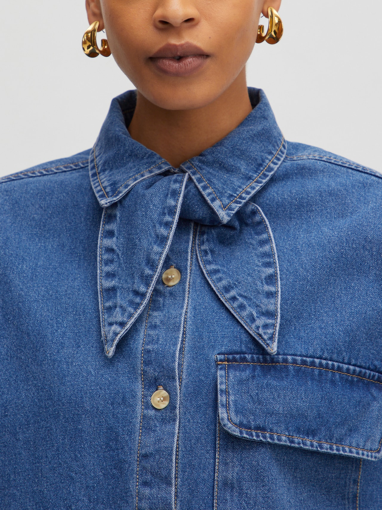 EDITED Producten Blouse 'Anisha' Blauw denim